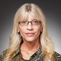 portrait of Barbara Psaras Lucente, LCSW