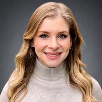 portrait of Kayla Lynn Barry, DNP